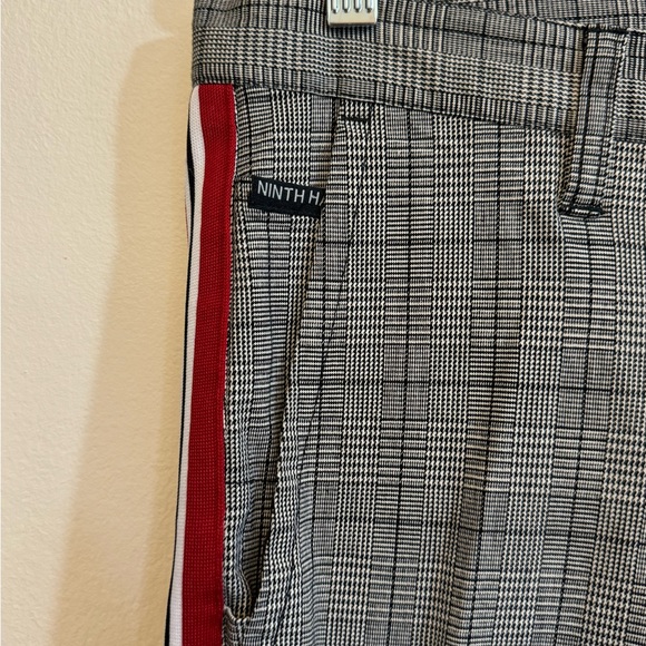 Ninth Hall Highland Zumiez Gray/Black Plaid Chino Pants w/Red Stripe - Men's 32W - Picture 2 of 13